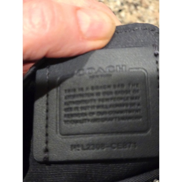 Coach Blue Leather Crossbody Bag With Front Zip Pocket - Picture 4 of 9